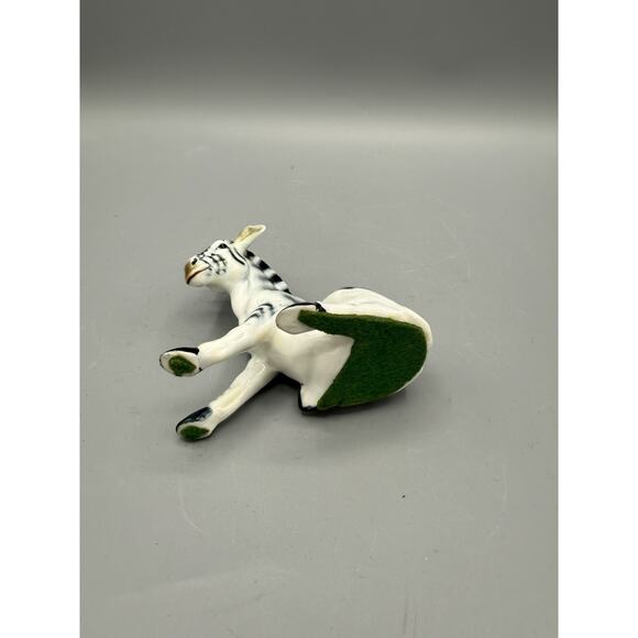 Vintage Ceramic Zebra Figurine Sitting Pose Black White Striped 3.5” - Picture 5 of 7